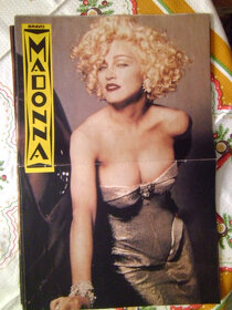 PLAGATY MADONNA - 3