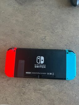 Nintendo switch + 1 hra - 3