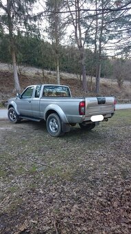 Nissan navara d22 2.5 td - 3