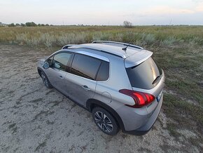 Peugeot 2008, 1.2 Puretech, 2018, Allure, Manual, Benzín - 3