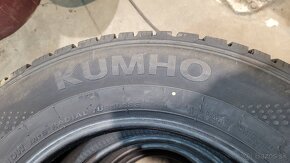 Kumho 225/65R16c - 3