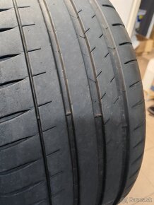 235/35 r19 letné - 3