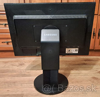 Predám 24" monitor SAMSUNG 245B - 3