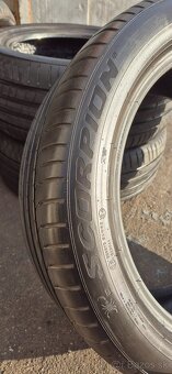 Pirelli scorpion 255/45 R19 - 3