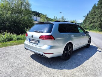 VOLKSWAGEN GOLF Combi 2.0 TDI - 3