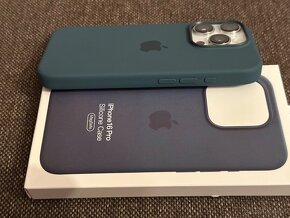 iPhone 16 Pro Silicone Case Lake Green - 3