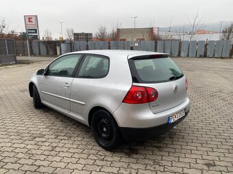 Volkswagen Golf 5 1.6 Hatchback - 3