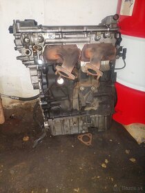 Predam motor na vw sharan 2.8v6 150kw - 3