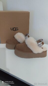 Dámske šľapky Ugg Funkette - 3