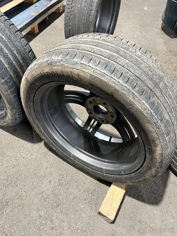 5x120 r18 + - 3