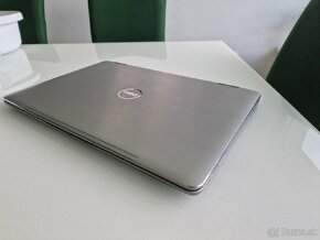 Dell Inspiron 17z-7779 - 3