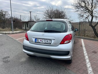 Peugeot 207 - 3