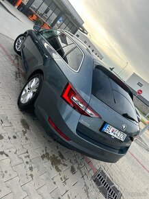 Škoda Superb Combi 2.0TDI DSG 140kw - 3