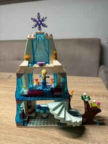 Frozen hrad Ice Enchanted lego - 3