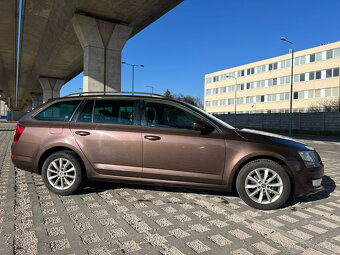 Škoda Octavia Combi 1.6 TDI 110k Style DSG Automat - 3