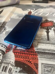 Samsung Galaxy A7 4/64GB super stav - 3