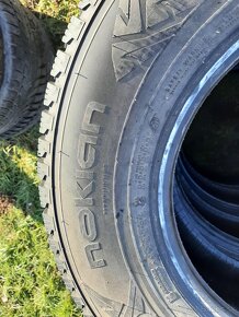 225/75R16C. 121/120R. Nokian zimné - 3