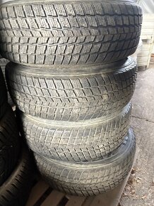 Nexen 235/70 R16 - 3