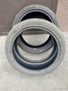 Pirelli 265/40 R21 - 3