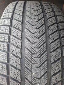 Zimné Gripmax 255/40 R18 - 3