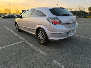 Opel astra gtc - 3