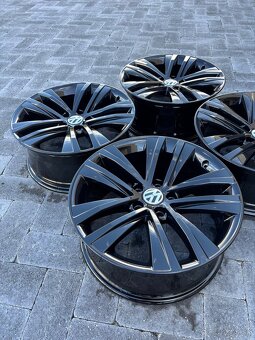 Original VW R18 5x112 - 3