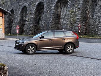 VOLVO XC60 D4 AWD, 138 kW, automat, 4x4 - 3