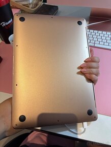 Macbook Air 13'' Rose Gold - 3