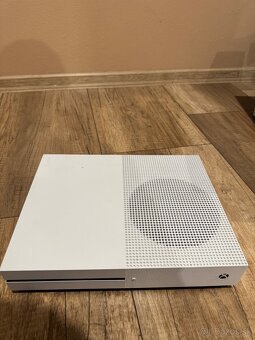 Xbox ONE S 1TB - 3