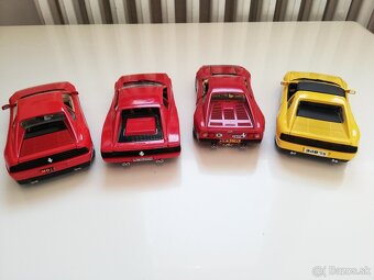 1:24 Bburago 4ks FERRARI modely 80 roky - 3