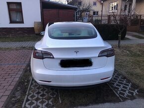 Tesla Model 3 - 3