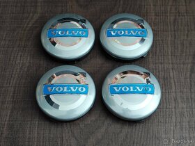 Stredové krytky Volvo 64mm strieborné - 3