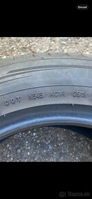 DUNLOP 235/60R18 - 3