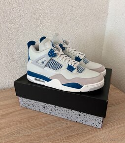 Air Jordan 4 Millitery Blue - 3