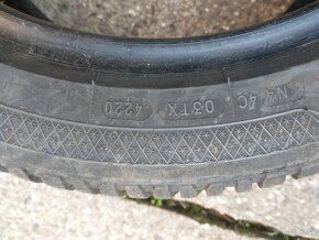 Predam 2ks zimne 235/45 r17 - 3