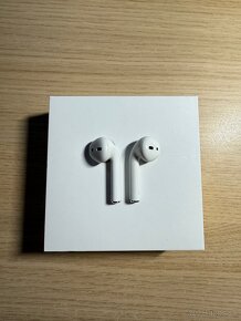 Apple AirPods s nabíjacím púzdrom - 3