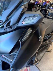 Yamaha XMAX 300 Tech Max - 3