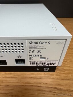 Predám XBOX ONE S 1TB, TOP stav, KOMP. BALENIE + JOY - 3