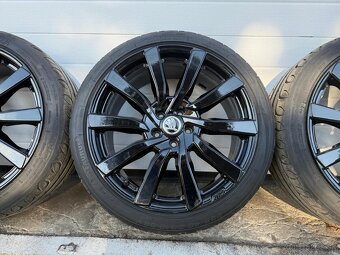 LETNA SADA ŠKODA 5x112 R19 235/40 R19 LETO - 3