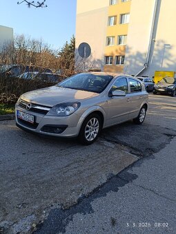 Predávam opel Astra 1,4 - 3