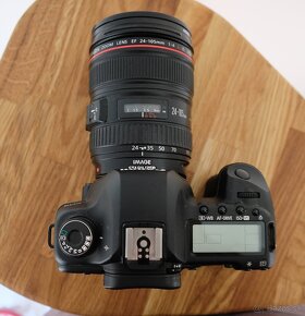 Canon eos 5D mark II + Canon zoom lens EF 24 - 105mm  1:4  L - 3