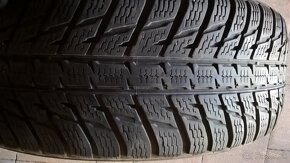 4 ks ZIMNÉ 225/60 R17 103H XL NOKIAN 6-7 mm LEN 29,99 €/kus - 3