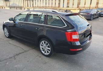 Škoda Octavia Combi 2.0 TDI Elegance/Style DSG - 3