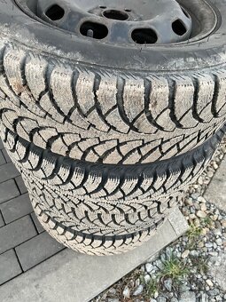 Pneu Vranik 195/65 R15 - 3