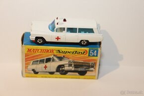 Matchbox SF Cadillac ambulance - 3