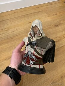 Assassins Creed Ezio Auditore Legacy Collection busta - 3