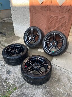 BMW 5x120 R19 275/35-245/40 - 3