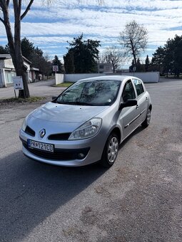 Predam Renault clio 1.2 benzín max zachovalom stave po 1 maj - 3