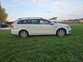 Volkswagen Passat B7 2.0 TDI DSG Higline prvy majitel na Svk - 3