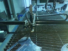 CNC Plazma router Cybertronic 1500x3000 s rotační osou - 3